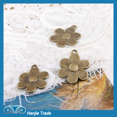 Hot sale little beauty bronze flower pendant for necklace